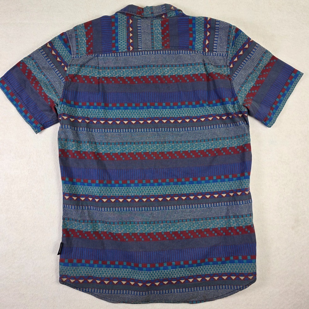 Modern Amusement Men's Medium Button Up Shirt Geometric Tribal Pattern - Picture 2 of 8